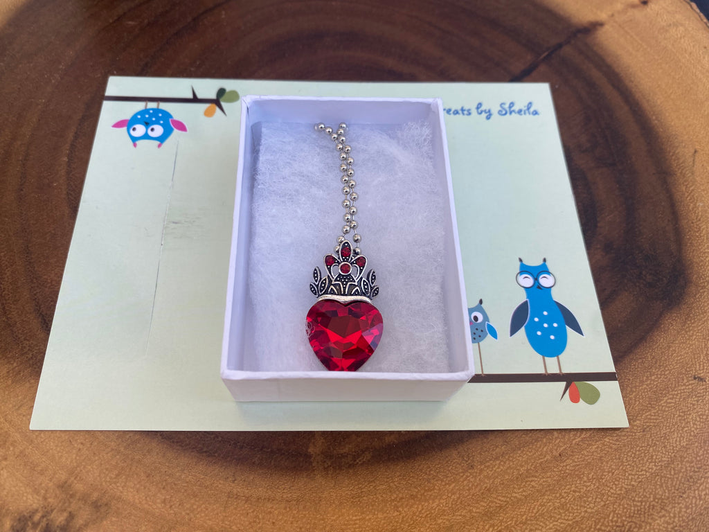 Descendants; Evie Inspired Necklace