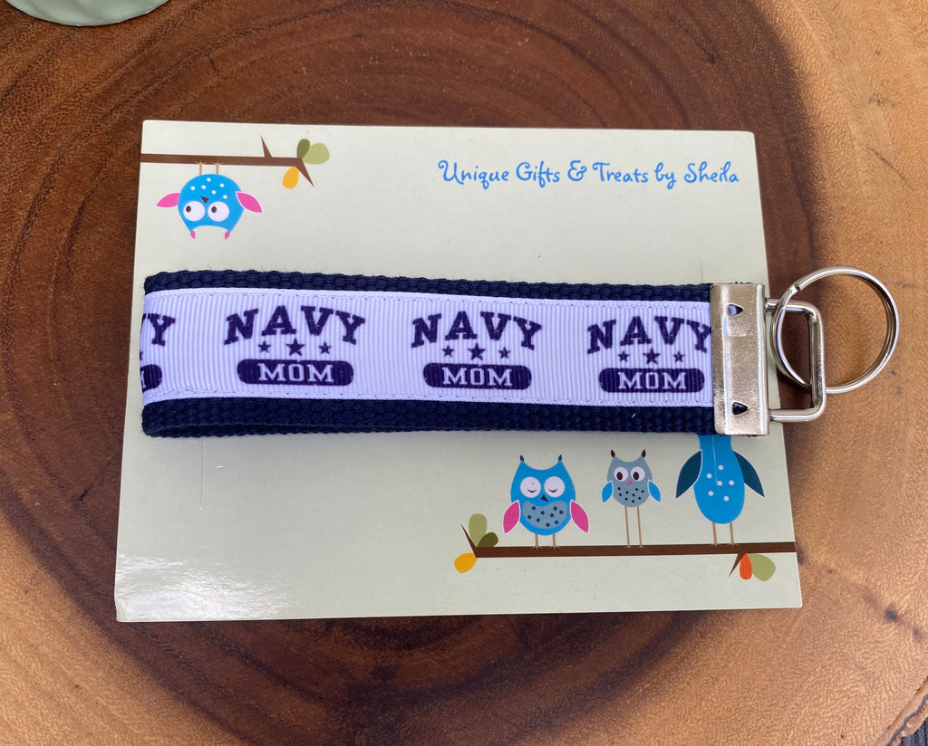 Navy Mom Keychain; Keyfob