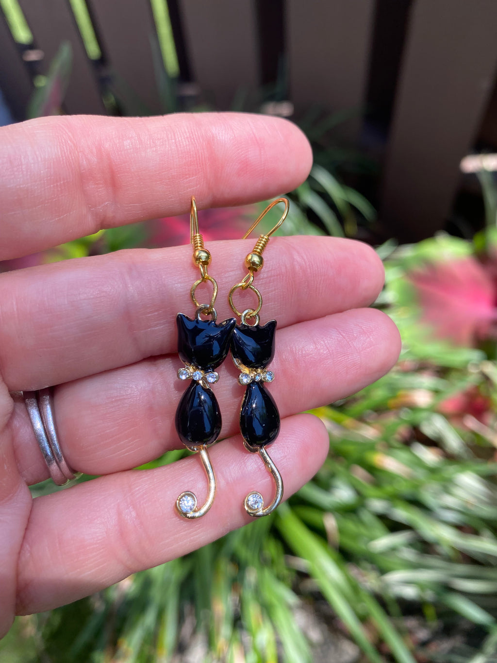 Retro Black Cat Earrings