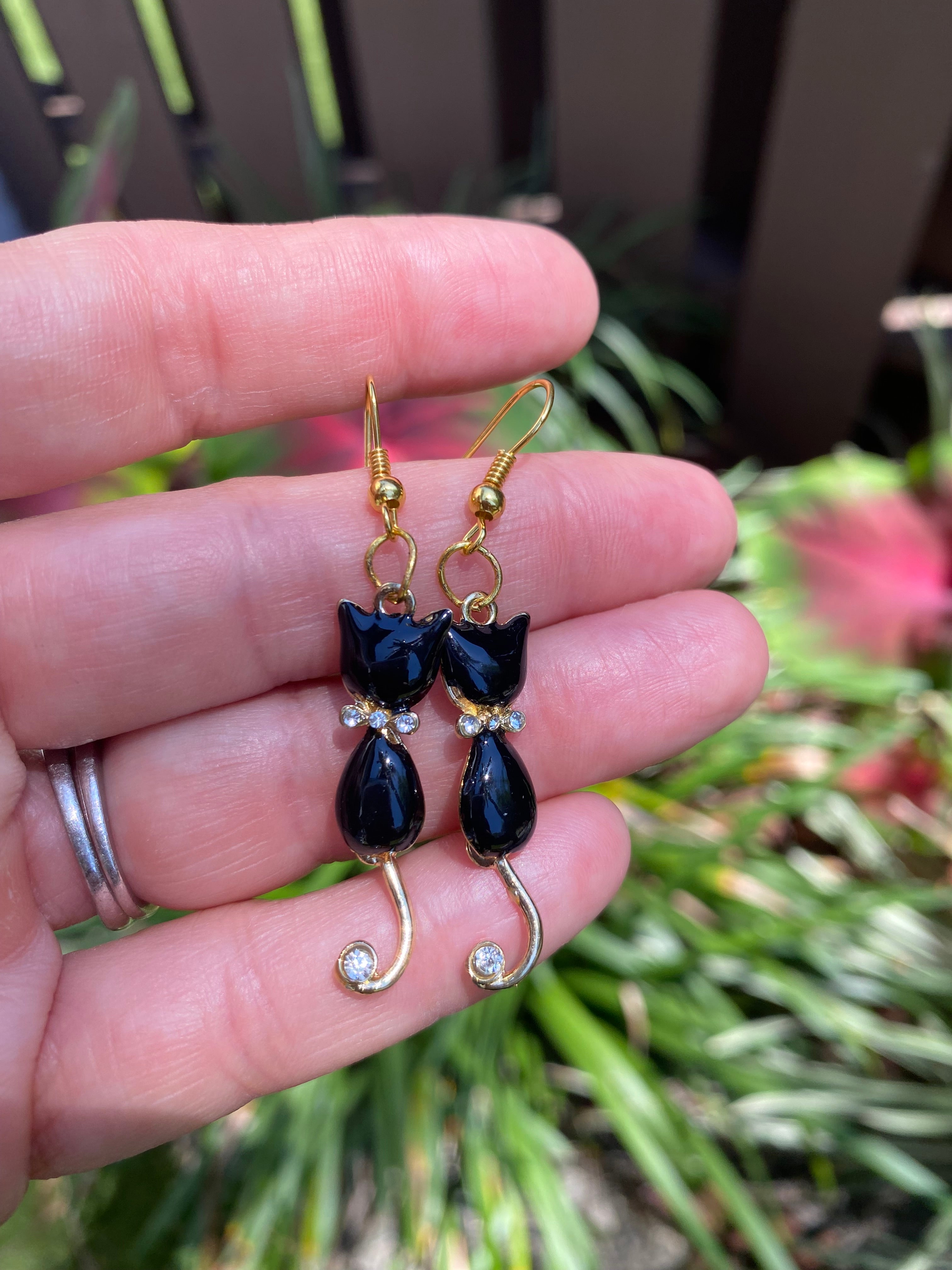 Retro Black Cat Earrings