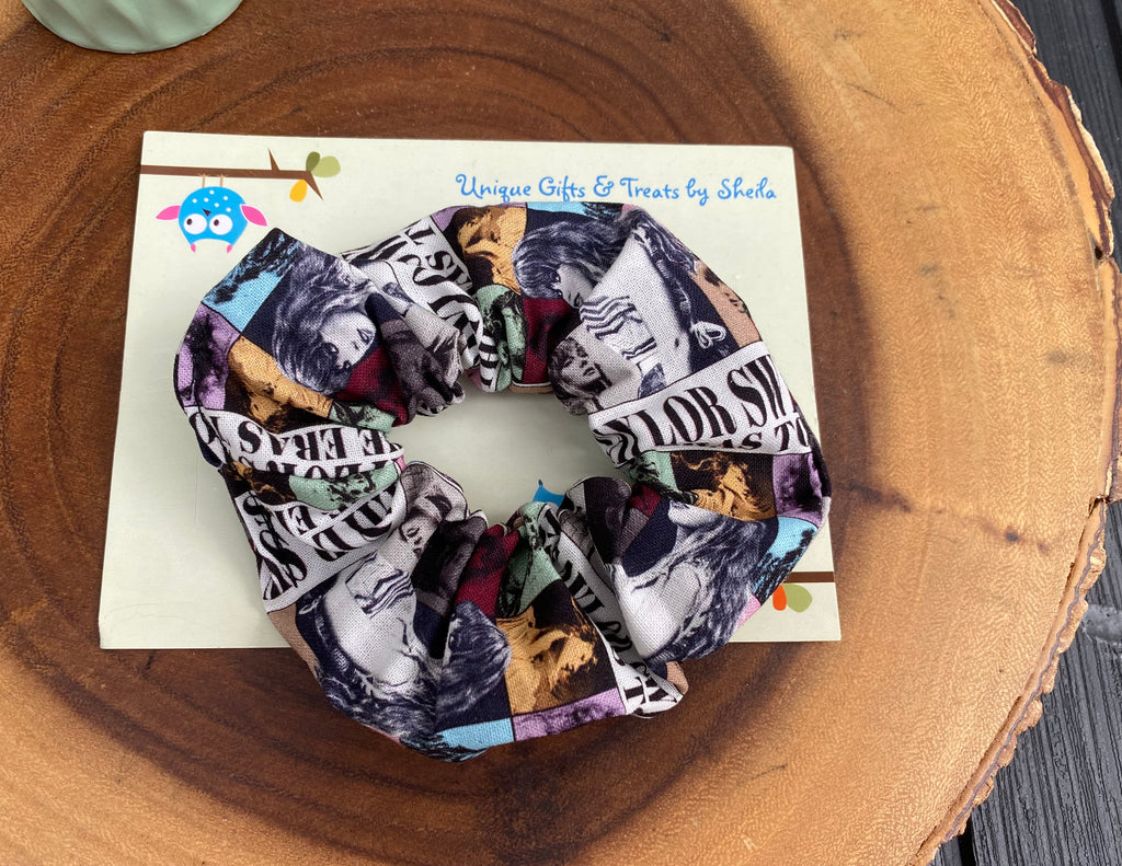 Popstar; Tour Scrunchie