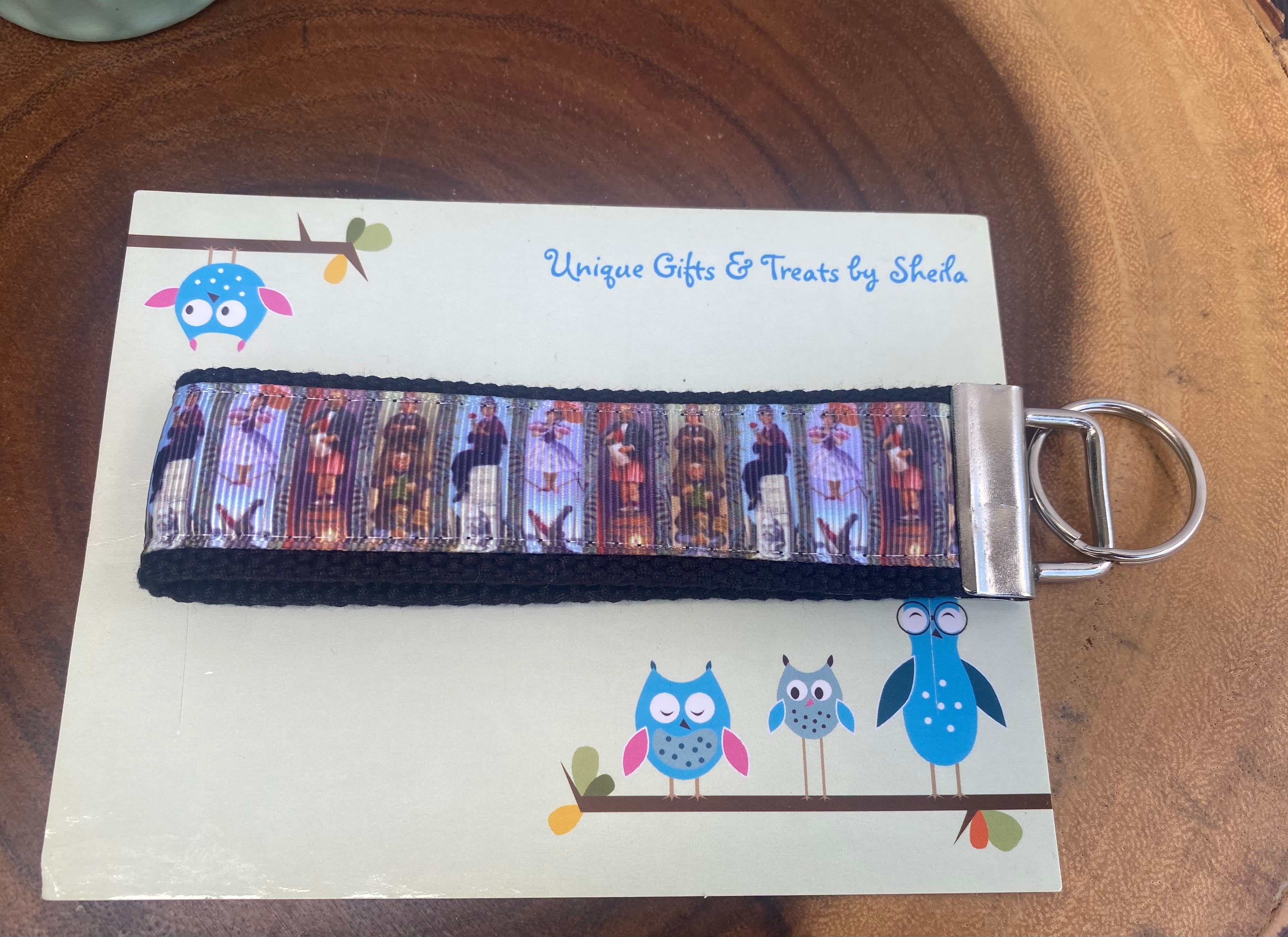 Haunted Mansion; Stretching Room Keychain;Keyfob