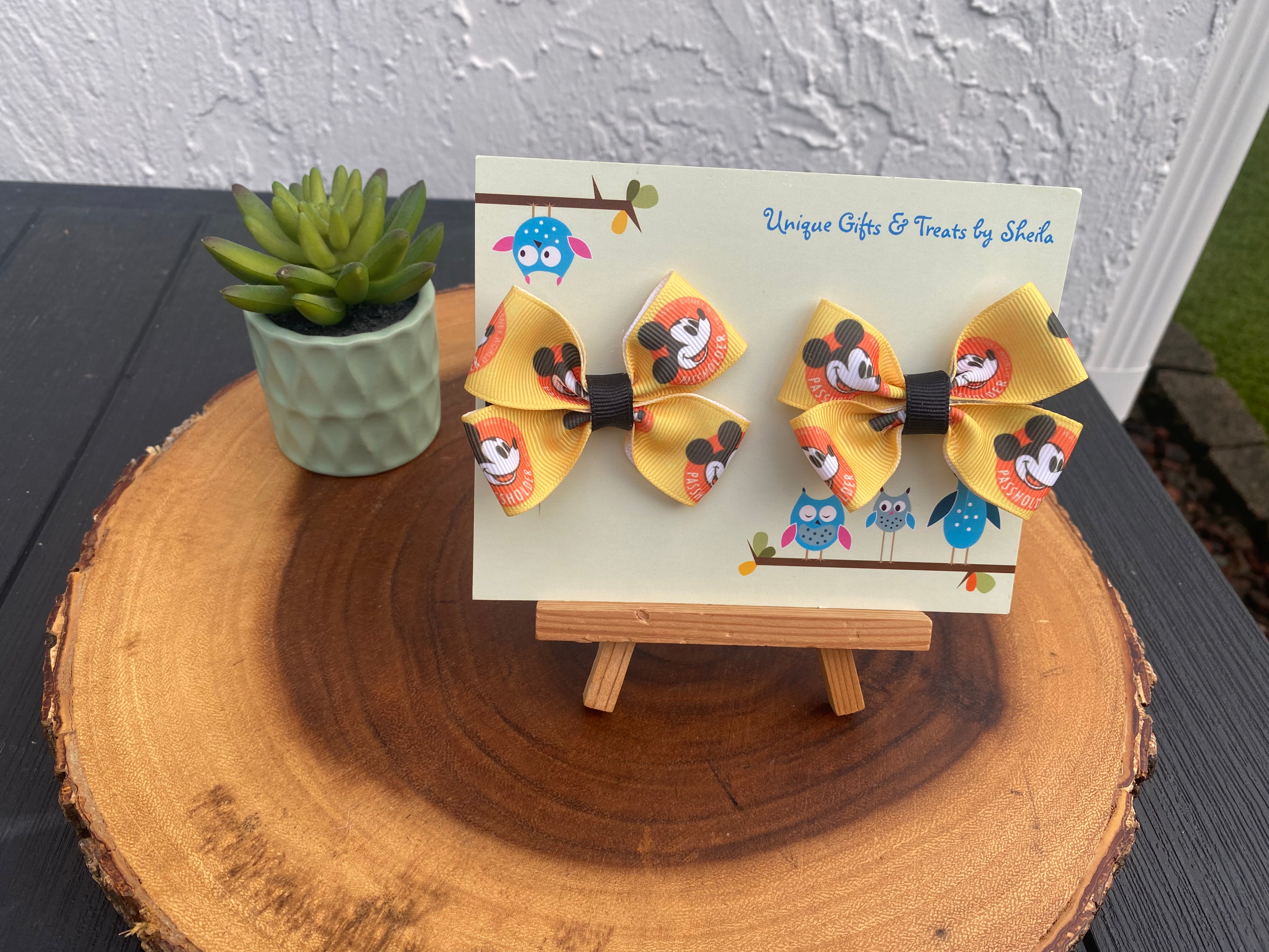 Disney Passholder; Mickey Hairbows