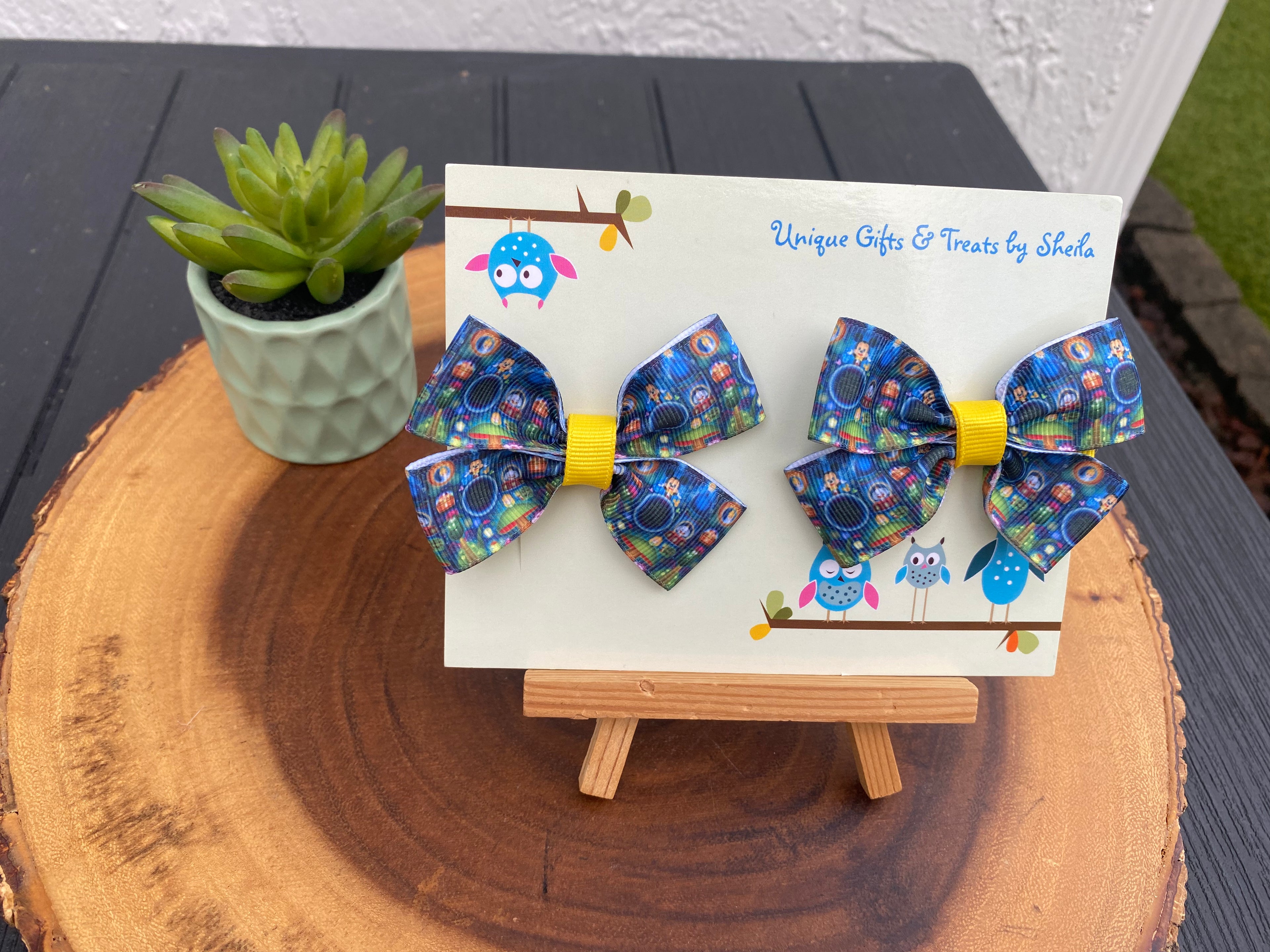Disney Emoji Electrical Parade Hairbows